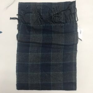 ⭐️⭐️HP⭐️⭐️ NWT Men’s Old Navy Scarf